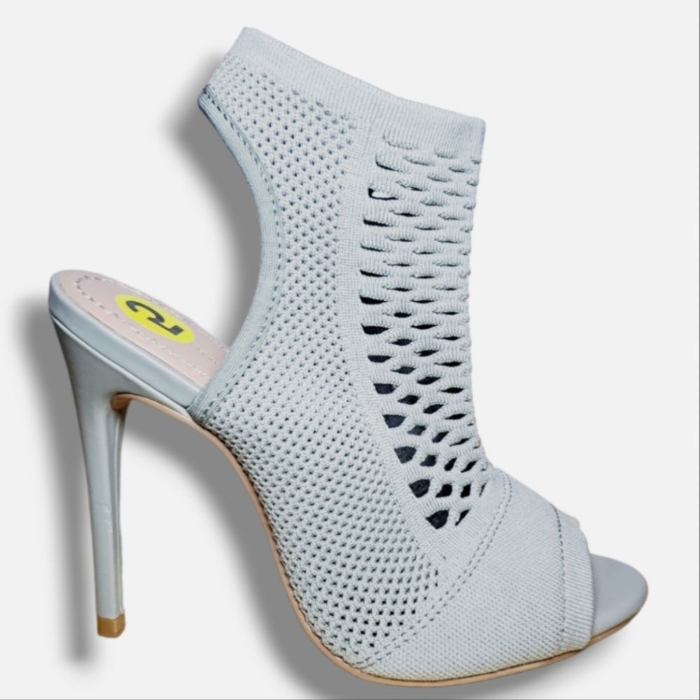 #496 ZARA NEW NEOPRENE SOCK STYLE SANDAL BOOTS GREY SAGE GREEN 35 US 5 SHOES